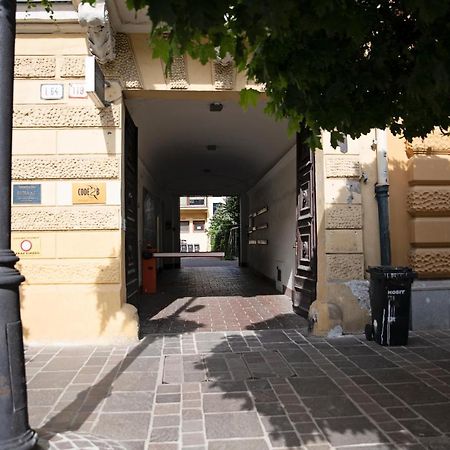 Cozy Modern Apartment In The Old Town - Hlavna Street โกชิเซ ภายนอก รูปภาพ