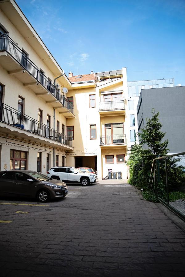 Cozy Modern Apartment In The Old Town - Hlavna Street โกชิเซ ภายนอก รูปภาพ