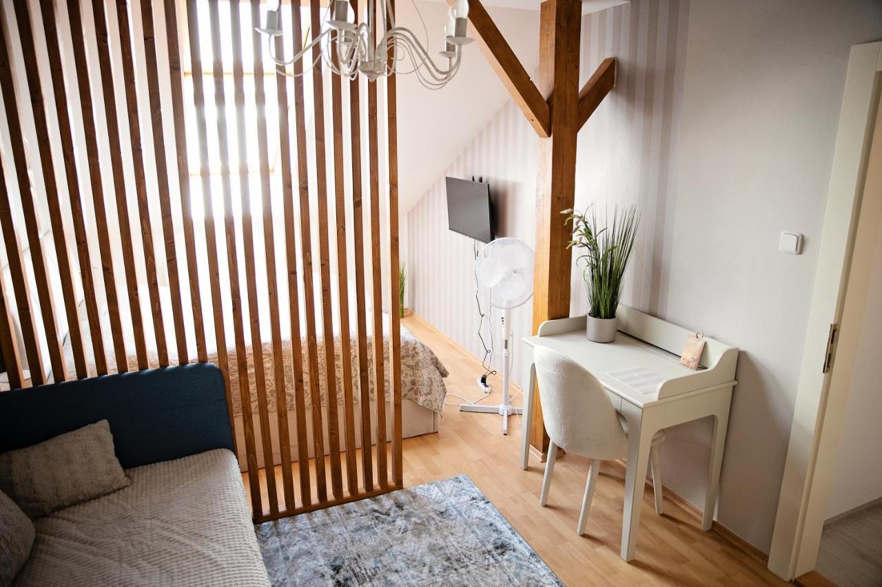 Cozy Modern Apartment In The Old Town - Hlavna Street โกชิเซ ภายนอก รูปภาพ